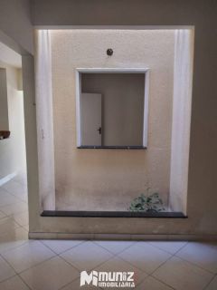 Vende-se Casa com 3 quartos 1 suítes no bairro Aeroporto