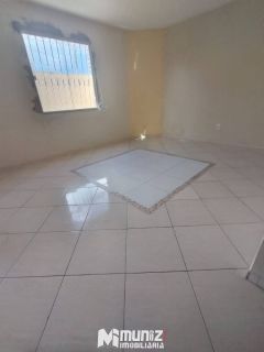 Vende-se Casa com 3 quartos 1 suítes no bairro Aeroporto