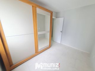 Aluga-se Apartamento no Cond. Golden Village na Barra Dos Coqueiros