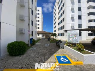 Apartamento Para Alugar no Cond. Portal da Praia no bairro Coroa do Meio