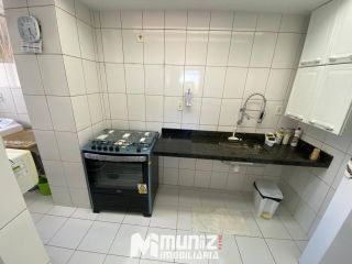 Apartamento Para Alugar no Cond. Portal da Praia no bairro Coroa do Meio