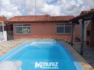 Casa Para Vender com 5 quartos no bairro Aeroporto em Aracaju