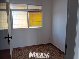 Casa Para Vender com 5 quartos no bairro Aeroporto em Aracaju