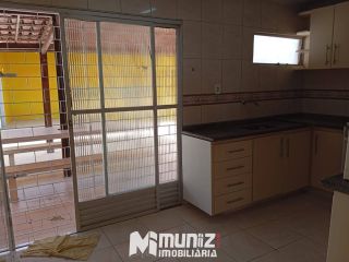 Casa Para Vender com 5 quartos no bairro Aeroporto em Aracaju