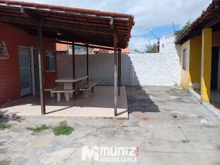 Casa Para Vender com 5 quartos no bairro Aeroporto em Aracaju