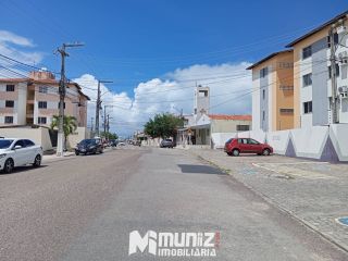 Apartamento Para Alugar no Cond. Eliúde Cesar bairro Farolândia em Aracaju