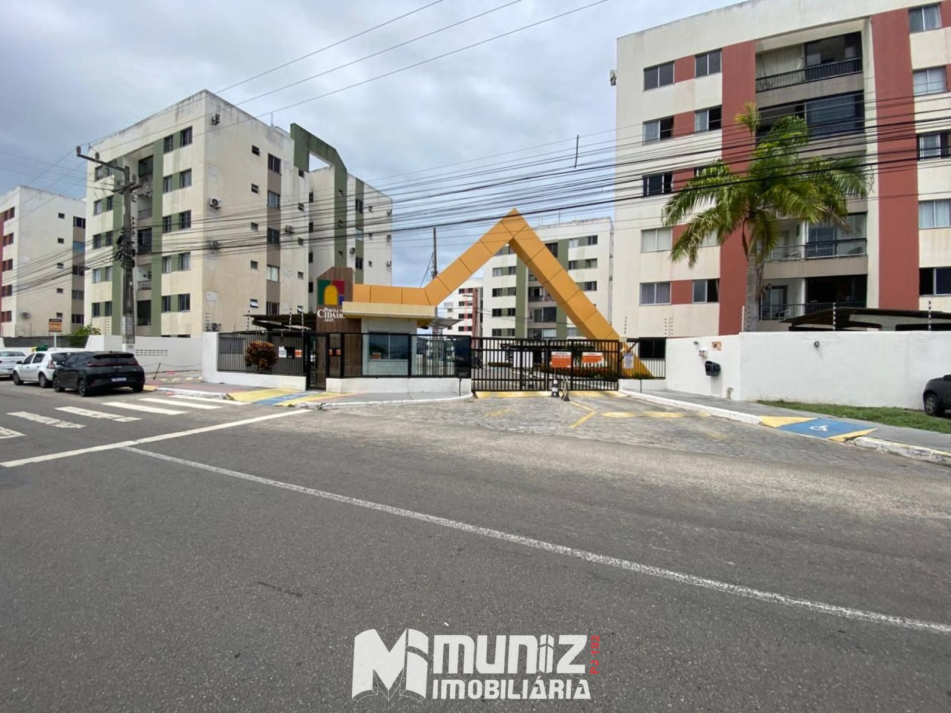 Apartamento Para Vender no Cond. Portal da Cidade no bairro Aeroporto