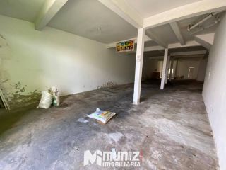 Galpão / Depósito / Armazém Para Alugar no bairro Cirurgia