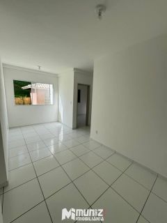 Aluga- se Apartamento no Viver Bem Condomínio Clube no Conj. Fernando Collor