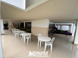 Apartamento Para Alugar no Edifício Casa Blanca no bairro Coroa do Meio