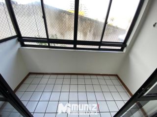 Apartamento Para Alugar no Edifício Casa Blanca no bairro Coroa do Meio
