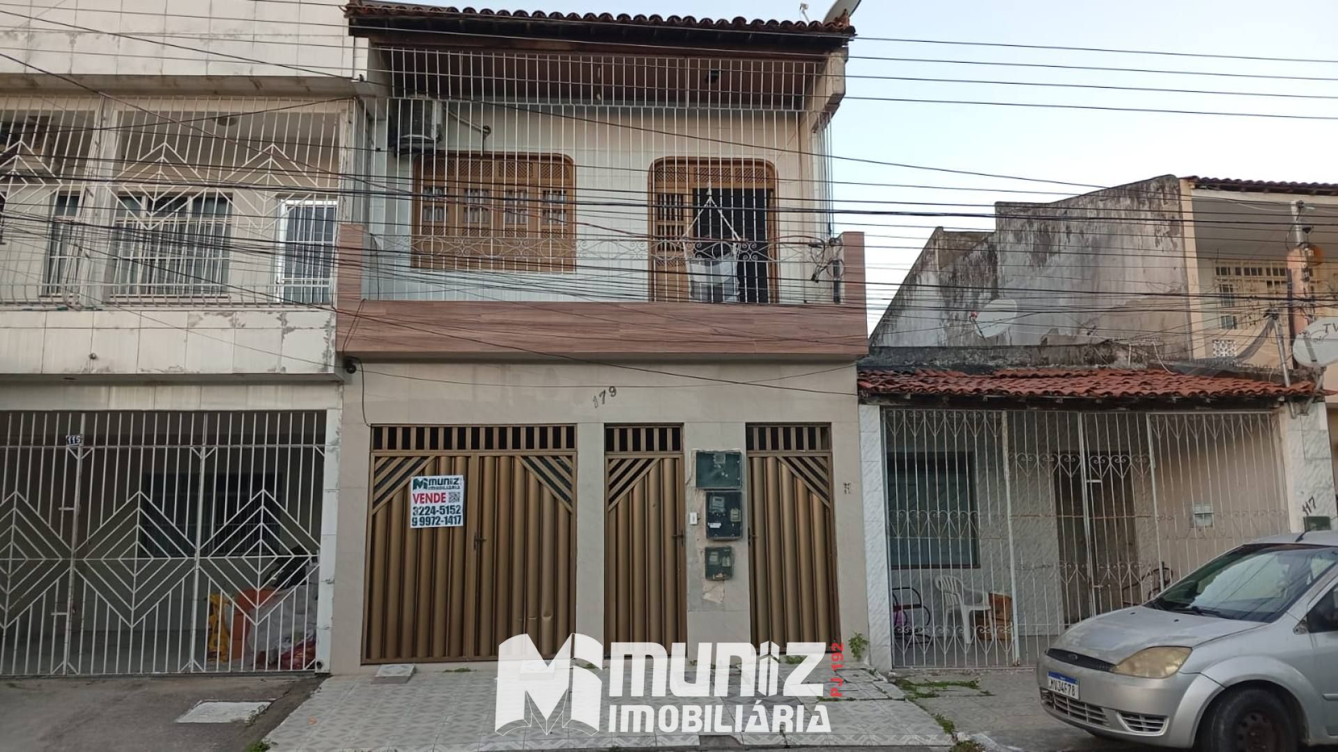 VENDE-CASA COM 02 PAVIMENTOS, ACEITA PERMUTA.