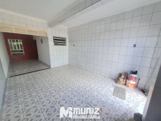 VENDE-CASA COM 02 PAVIMENTOS