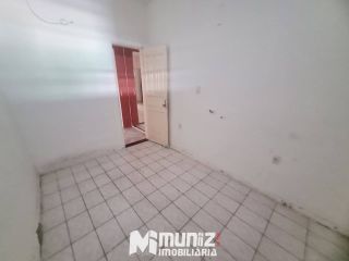 VENDE-CASA COM 02 PAVIMENTOS