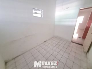 VENDE-CASA COM 02 PAVIMENTOS