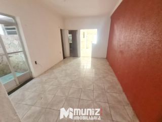 VENDE-CASA COM 02 PAVIMENTOS