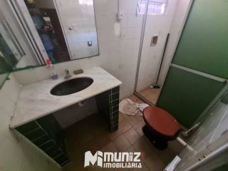 VENDE-CASA COM 02 PAVIMENTOS