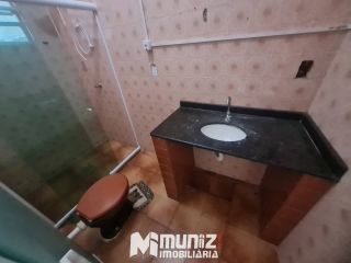 VENDE-CASA COM 02 PAVIMENTOS