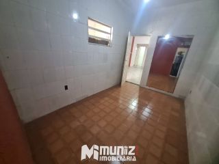 VENDE-CASA COM 02 PAVIMENTOS