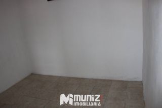 VENDE-CASA COM 02 PAVIMENTOS