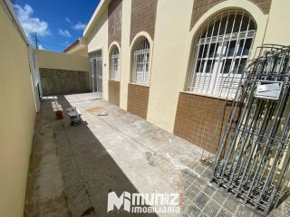 Casa Para Alugar com 3 quartos no bairro Suíssa em Aracaju