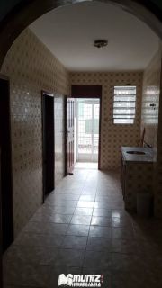 Aluga-se Excelente Casa para Residência ou Comercio no bairro São José