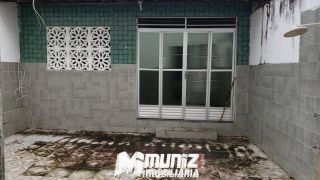 Aluga-se Excelente Casa para Residência ou Comercio no bairro São José