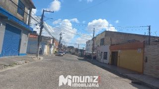 VENDE-SE OTIMA CASA NO CONJUNTO ORLANDO DANTAS