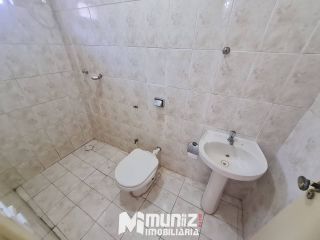 Casa Ampla Disponível Para Aluguel Na Avenida Carlos Burlamarqui