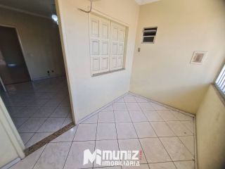 Casa Ampla Disponível Para Aluguel Na Avenida Carlos Burlamarqui