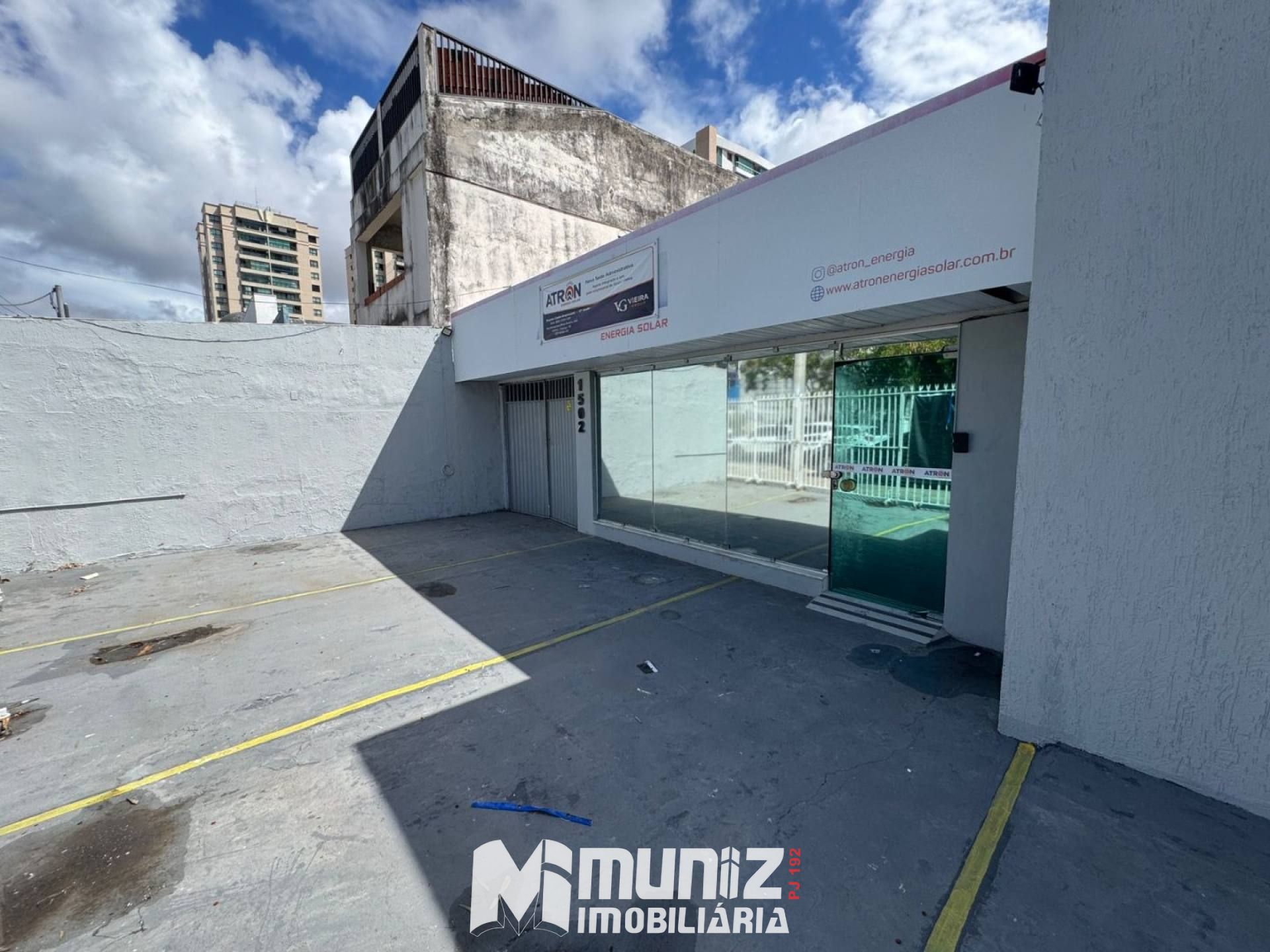 Imóvel Comercial Completo na Av. Hermes Fontes – Ideal Para Empresas e Clínicas