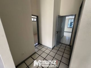 Imóvel Comercial Completo na Av. Hermes Fontes – Ideal Para Empresas e Clínicas