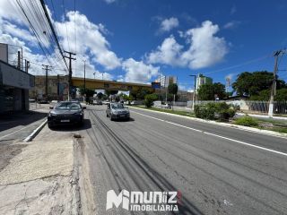 Imóvel Comercial Completo na Av. Hermes Fontes – Ideal Para Empresas e Clínicas