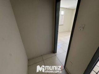 Imóvel Comercial Completo na Av. Hermes Fontes – Ideal Para Empresas e Clínicas