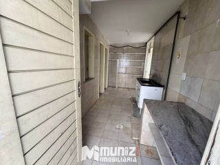 Imóvel Comercial Completo na Av. Hermes Fontes – Ideal Para Empresas e Clínicas