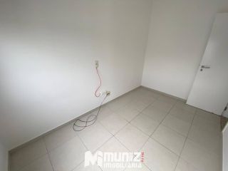 ALUGA-SE OTIMO APATAMENTO,COND. LIFE JABOTIANA