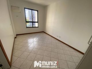 Apartamento Para Vender com 4 quartos 3 suítes no bairro Jardins em Aracaju