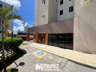 Apartamento Para Alugar com 3 quartos 1 suítes no bairro Aruana: SemiMobiliado em Aracaju