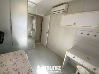 Apartamento Para Alugar com 3 quartos 1 suítes no bairro Aruana: SemiMobiliado em Aracaju