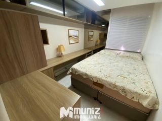 Apartamento Para Alugar com 3 quartos 1 suítes no bairro Aruana: SemiMobiliado em Aracaju