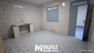 Casa Para Alugar com 3 quartos no bairro Getúlio Vargas em Aracaju