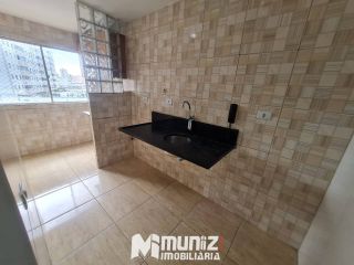 ALUGA-SE APTO NO COND. PRAIAS DO CARIBE