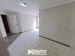 ALUGA-SE APTO NO COND. PRAIAS DO CARIBE