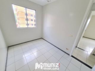 ALUGA-SE APTO NO COND. PRAIAS DO CARIBE