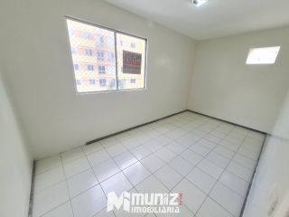 ALUGA-SE APTO NO COND. PRAIAS DO CARIBE