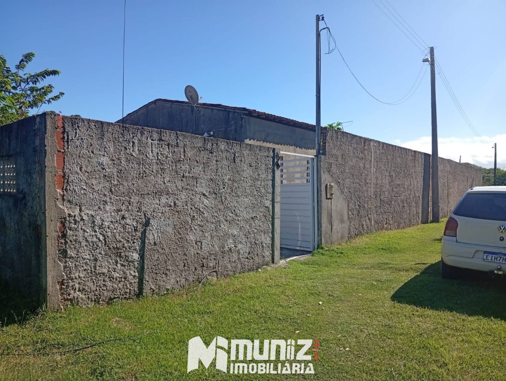VENDE-SE  CASA  COM ÁREA VERDE  EM ESTÂNCIA/SE