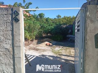 VENDE-SE  CASA  COM ÁREA VERDE  EM ESTÂNCIA/SE