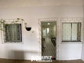 ALUGA-SE CASA NO BAIRRO OLARIA.