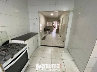 ALUGA-SE CASA NO BAIRRO OLARIA.