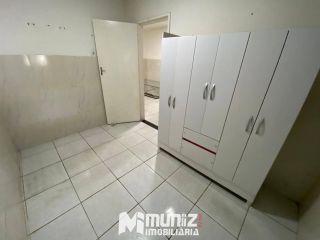 ALUGA-SE CASA NO BAIRRO OLARIA.